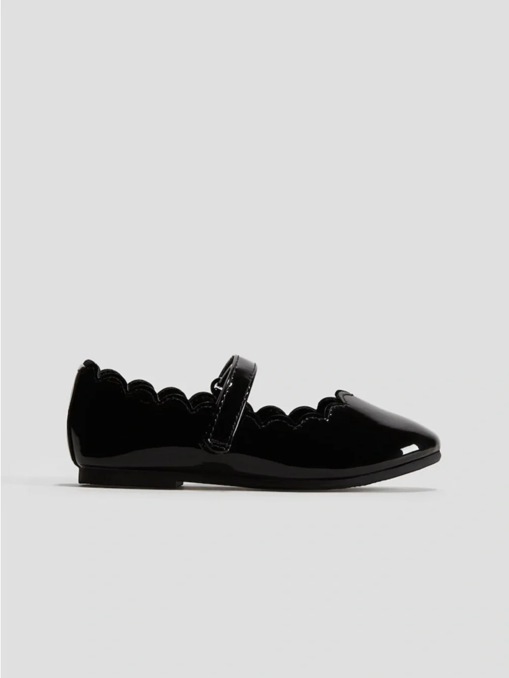 NWT Girls' Black Patent Mary Jane Flats with Scalloped Edge 9